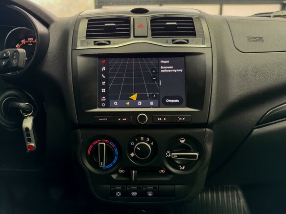 2024 Lada (ВАЗ) Granta I Рестайлинг, белый, 1020000 рублей - вид 10