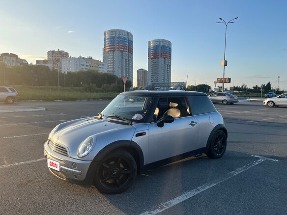 2003 Mini Hatch Cooper I (R50), серебристый, 560000 рублей - вид 1