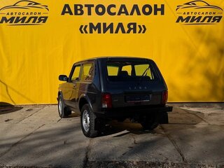 2017 Lada (ВАЗ) 2121 (4x4) I Рестайлинг, серебристый, 550000 рублей, вид 3