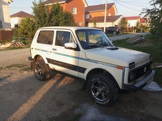 1997 Lada (ВАЗ) 2121 (4x4) I Рестайлинг, белый, 255555 рублей, вид 2