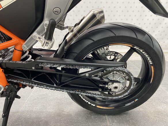 2012 KTM 690 Duke, чёрный, 435000 рублей - вид 8