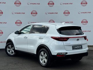 2018 Kia Sportage IV Рестайлинг, белый, 1777000 рублей, вид 3