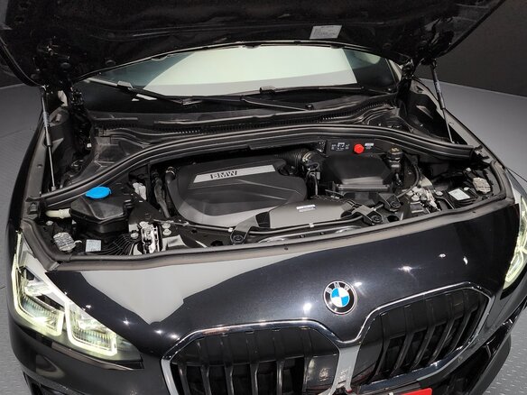 2022 BMW 2 серии Active Tourer 218d U06, чёрный, 2790000 рублей - вид 6