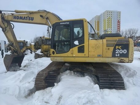 2014 Komatsu PC200-8, жёлтый, 2322880 рублей, вид 1