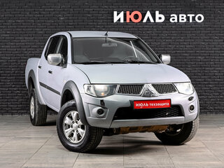 2013 Mitsubishi L200 IV, серый, 1300000 рублей, вид 2