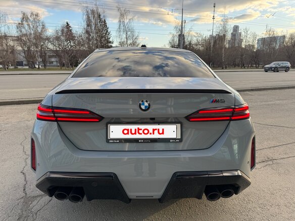 2024 BMW M5 VII (G90), серый, 17900000 рублей - вид 5