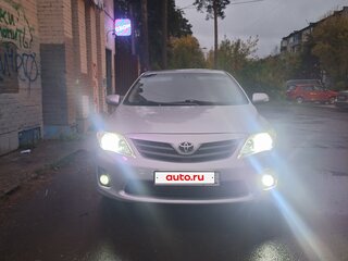 2010 Toyota Corolla X (E140, E150) Рестайлинг, серебристый, 699999 рублей, вид 4