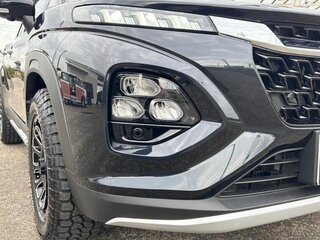 2025 Suzuki Fronx, чёрный, 1573027 рублей, вид 3