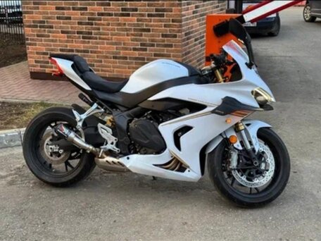 2024 QJMotor SRK 800 RR, белый, 555555 рублей, вид 4