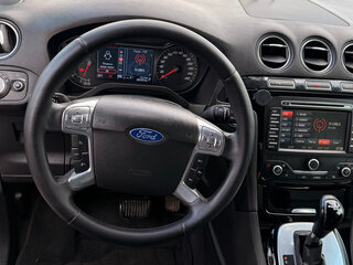 2011 Ford Galaxy II Рестайлинг, чёрный, 870000 рублей, вид 3