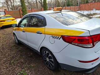 2016 Kia Rio III Рестайлинг, белый, 850000 рублей, вид 3