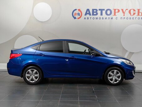 2014 Hyundai Solaris I, синий, 707000 рублей, вид 5