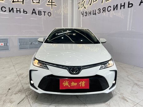 2022 Toyota Corolla XII (E210), белый, 1520000 рублей, вид 2