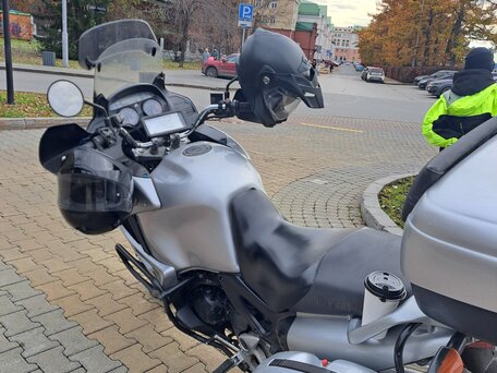 2007 Honda XL1000V Varadero, серебристый, 550000 рублей, вид 2