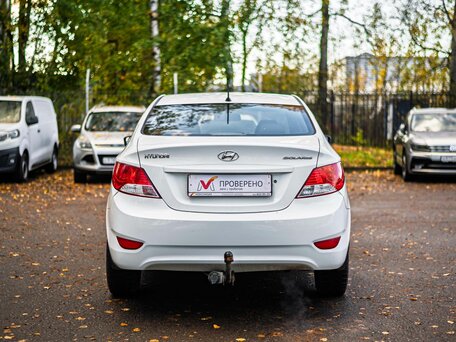 2014 Hyundai Solaris I, белый, 450000 рублей, вид 4