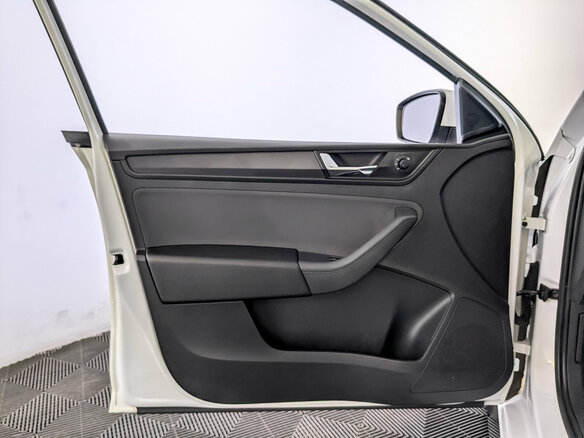 2021 Skoda Rapid II, белый - вид 18