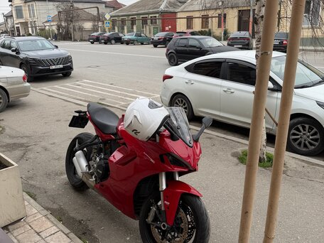 2021 Ducati Supersport, красный, 1100000 рублей, вид 4