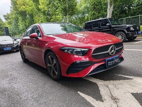 2023 Mercedes-Benz A-Класс 180 Long IV (W177) Рестайлинг, красный, 1533000 рублей, вид 3