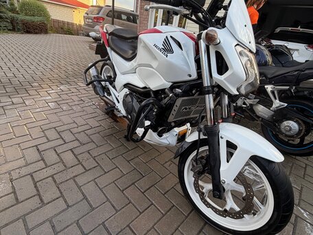 2014 Honda NC 750L, белый, 450000 рублей, вид 2