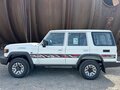 2025 Toyota Land Cruiser 76 70 Series Рестайлинг 2, белый, 10770000 рублей - вид 3