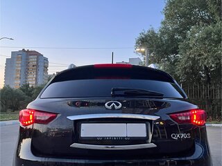 2014 Infiniti QX70, чёрный, 2200000 рублей, вид 3