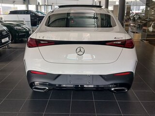 2025 Mercedes-Benz GLC Coupe 260 II (C254), белый, 7690000 рублей, вид 3