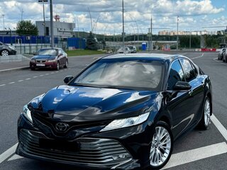 2020 Toyota Camry VIII (XV70), чёрный, 2600000 рублей, вид 2