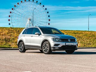 2018 Volkswagen Tiguan II, серебристый, 2380000 рублей, вид 5