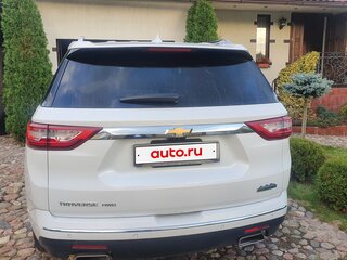 2018 Chevrolet Traverse II, белый, 2372436 рублей, вид 2