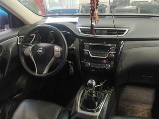 2015 Nissan X-Trail III, чёрный, 1390000 рублей, вид 5