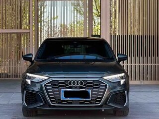2022 Audi A3 Sportback 35 TFSI IV (8Y), зелёный, 2000000 рублей, вид 2