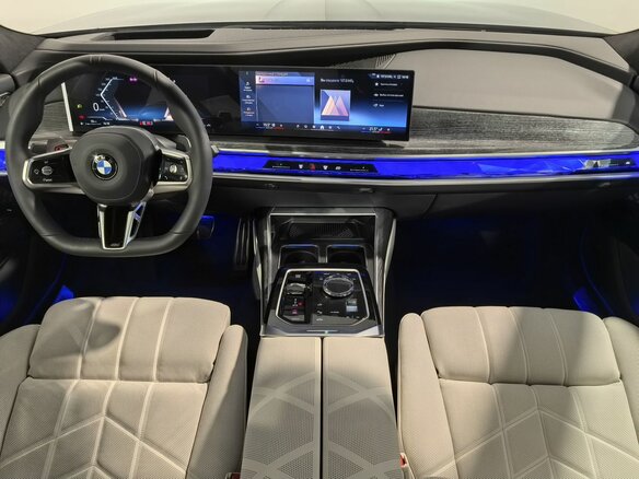 2025 BMW 7 серии 760i xDrive VII (G70), чёрный - вид 11