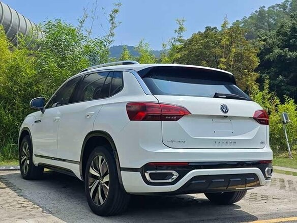 2023 Volkswagen Tayron I Рестайлинг, белый - вид 11