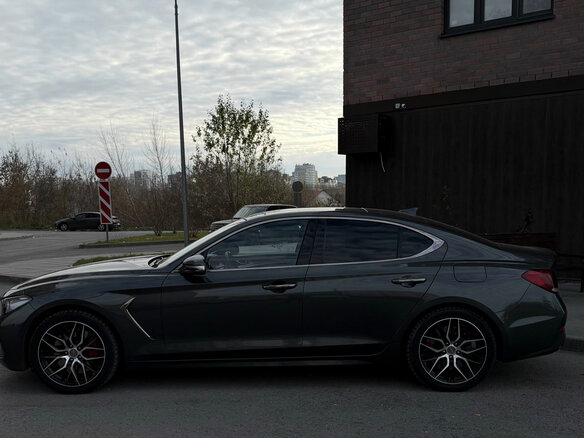 2019 Genesis G70 I, серый, 3000000 рублей - вид 4