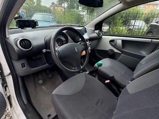 2008 Peugeot 107 I, белый, 369000 рублей, вид 5