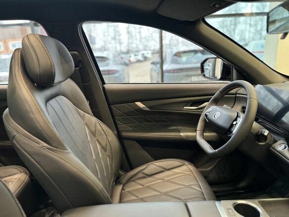 2025 Changan CS75 Plus IV, чёрный - вид 15