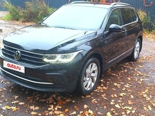 2021 Volkswagen Tiguan II Рестайлинг, чёрный, 3450000 рублей, вид 1