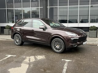 2017 Porsche Cayenne II Рестайлинг (958), коричневый, 4200000 рублей, вид 4