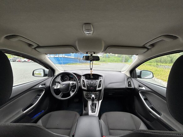 2012 Ford Focus III, серебристый, 700000 рублей - вид 9