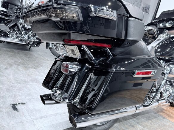 2018 Harley-Davidson Electra Glide, чёрный, 1799000 рублей - вид 13