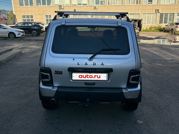 2021 Lada (ВАЗ) 2121 (4x4) Urban I Рестайлинг (2020), серебристый, 1200000 рублей - вид 3