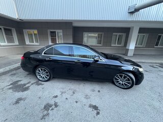 2022 Mercedes-Benz E-Класс 200 V (W213, S213, C238) Рестайлинг, чёрный, 5100000 рублей, вид 5