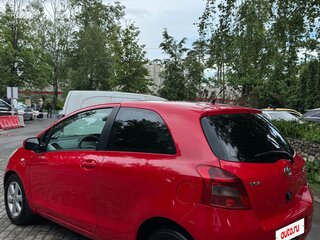 2008 Toyota Yaris Multimode II, красный, 500000 рублей, вид 2