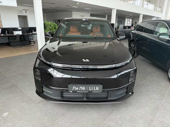 2025 Li Auto (Lixiang) L6 I, чёрный - вид 1