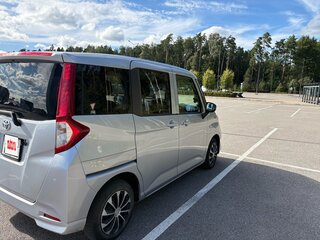 2022 Toyota Roomy I Рестайлинг, серебристый, 1199999 рублей, вид 4