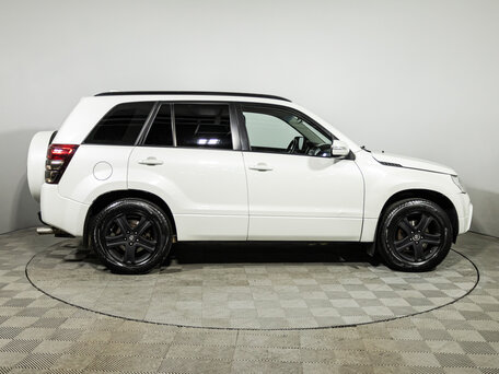 2011 Suzuki Grand Vitara II Рестайлинг, белый, 879989 рублей, вид 4