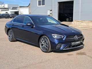 2021 Mercedes-Benz E-Класс 200 V (W213, S213, C238) Рестайлинг, чёрный, 3900000 рублей, вид 3