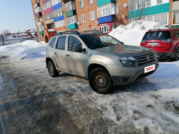 2014 Renault Duster I, бежевый, 800000 рублей - вид 2
