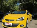 2014 Opel Astra GTC J Рестайлинг, жёлтый - вид 3