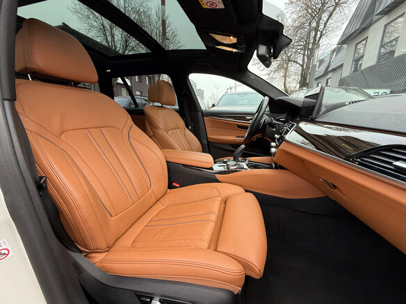 2023 BMW 5 серии 520d xDrive VII (G30/G31/G38) Рестайлинг, белый, 7500000 рублей - вид 25